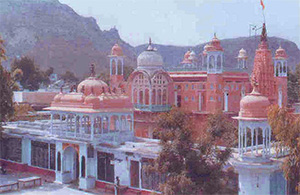 chamatkar temple