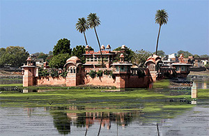 jagmandir palace